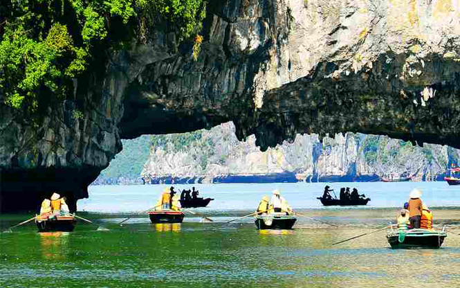 Sapa - Ninh Binh by car tour 3 days
